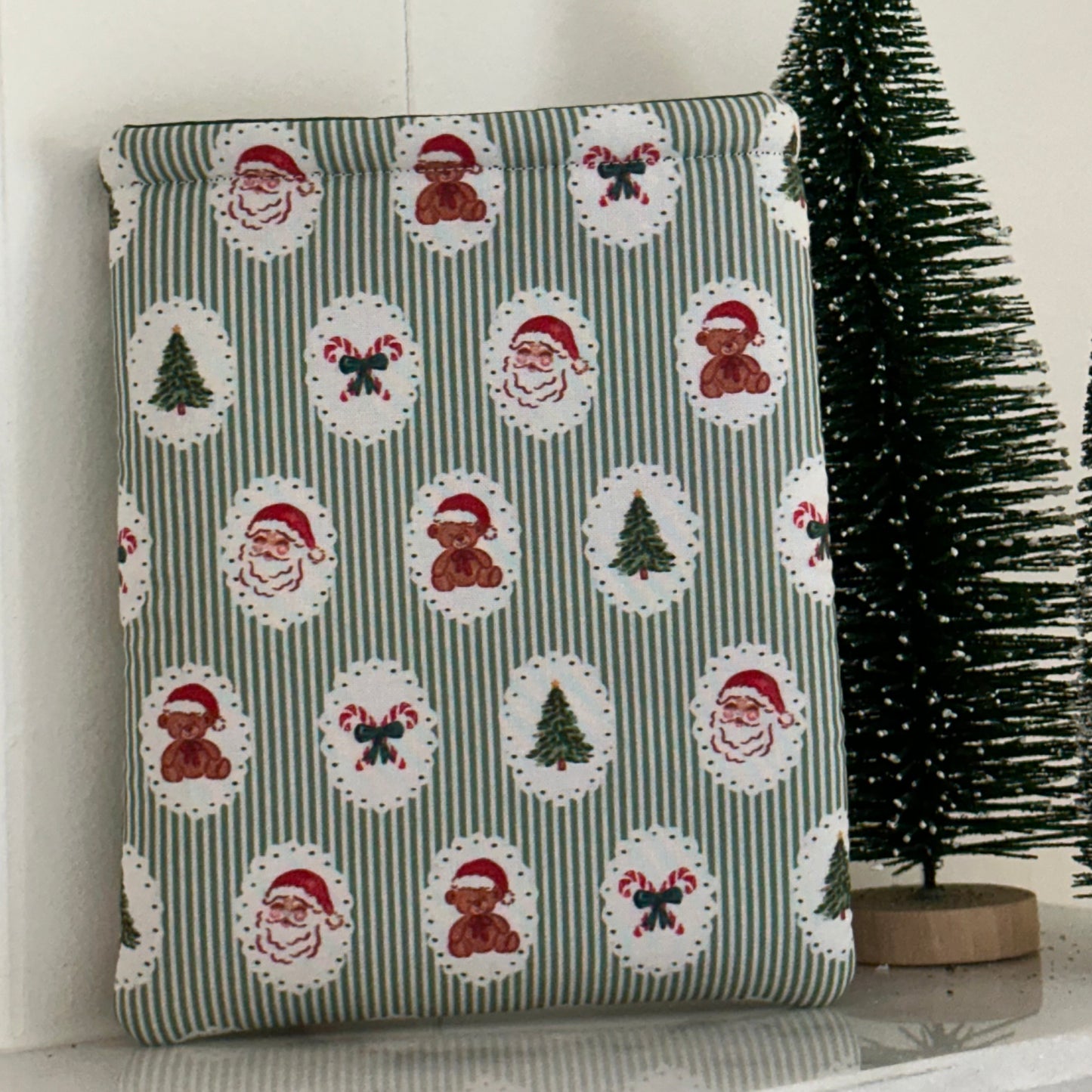 Vintage Christmas small sleeve
