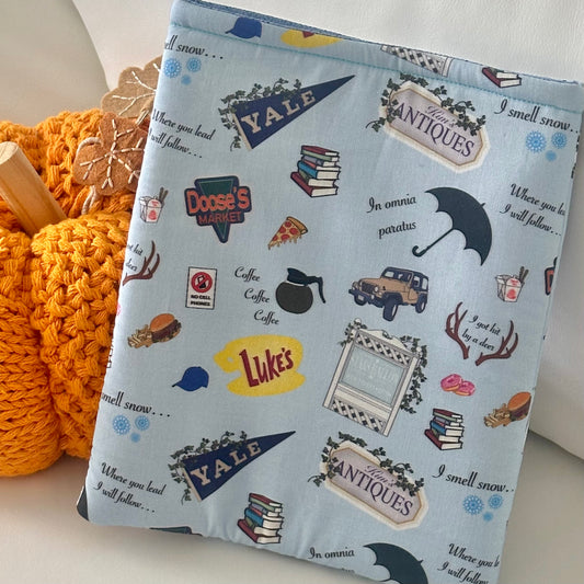 Stars Hollow medium book sleeve